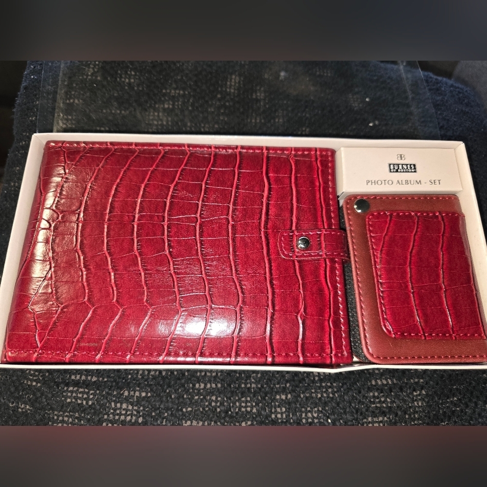 NIB Burnes of Boston photo album set. - Picture 2 of 4